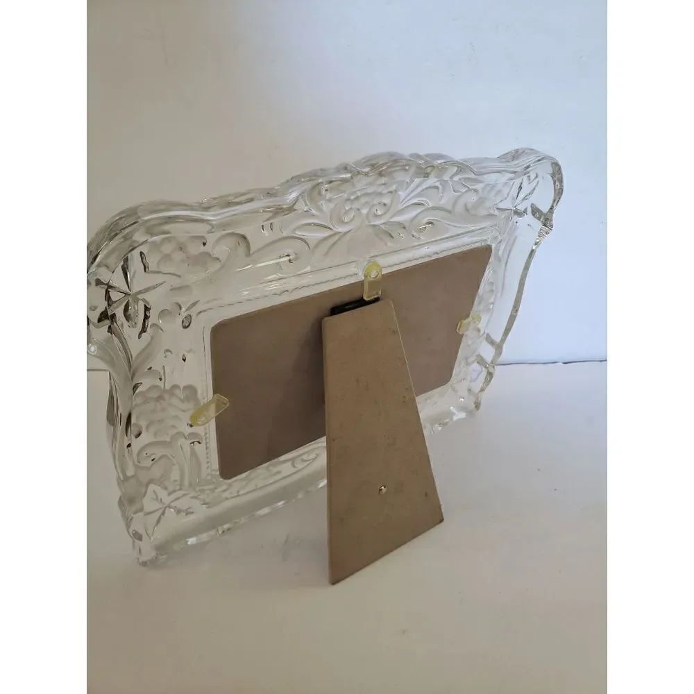 Double Glass Photo Frame - Picture 3 of 7